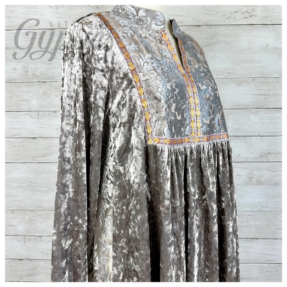 POL Luxury Velvet Lace Tunic - Picture 15 of 16